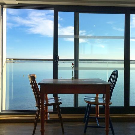 Hotel The Royal George Appledore Esterno foto