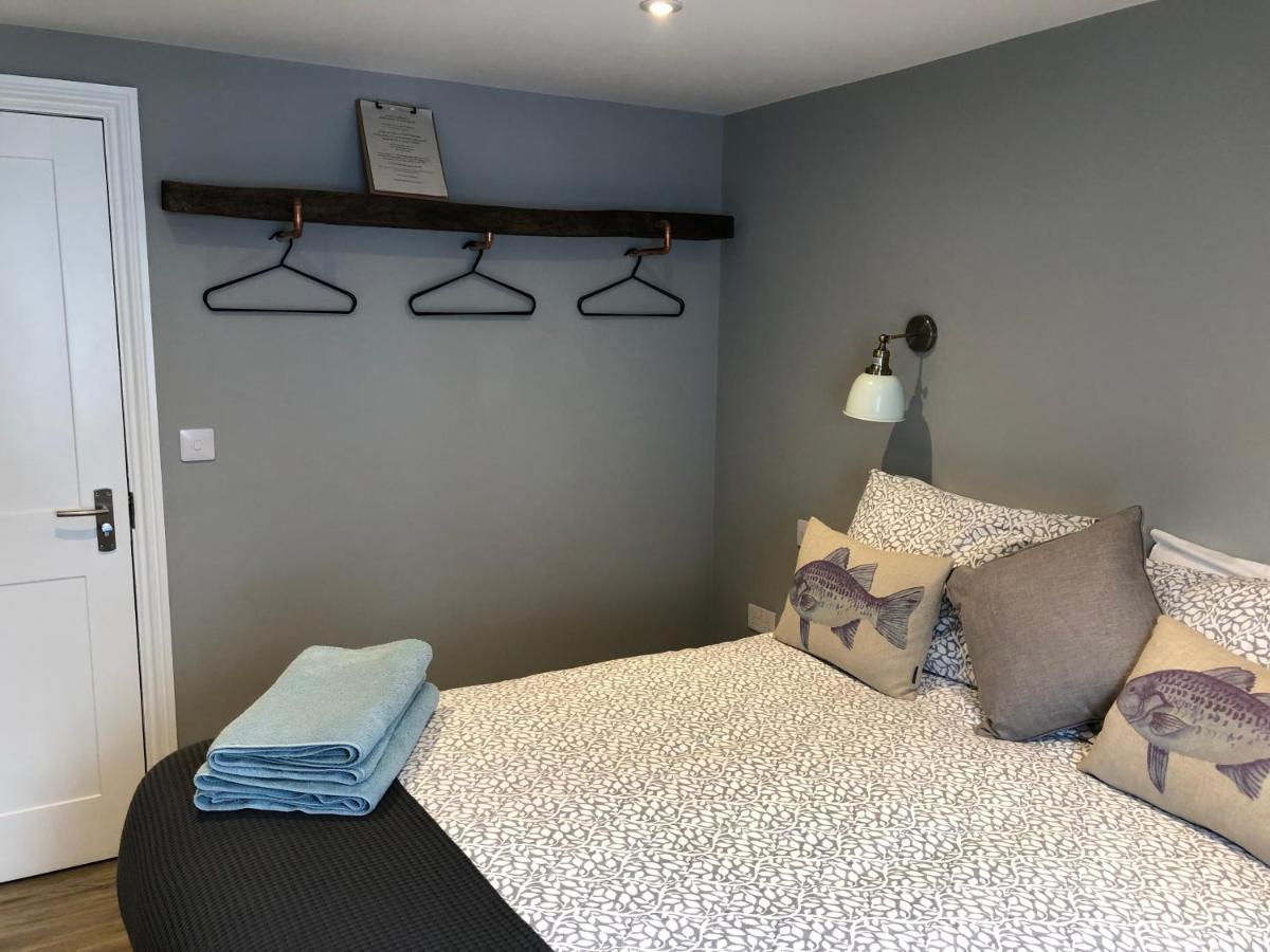 Hotel The Royal George Appledore Esterno foto